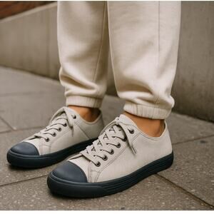 Dr.‎ Martens Shoes Womens Size 7 Cream Gwen Canvas Low Top Minimalist Streetwear